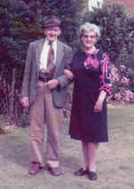Bill & Eva early 80s.jpg (31577 bytes)
