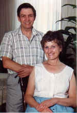 Bob & June circa 1990.jpg (25992 bytes)